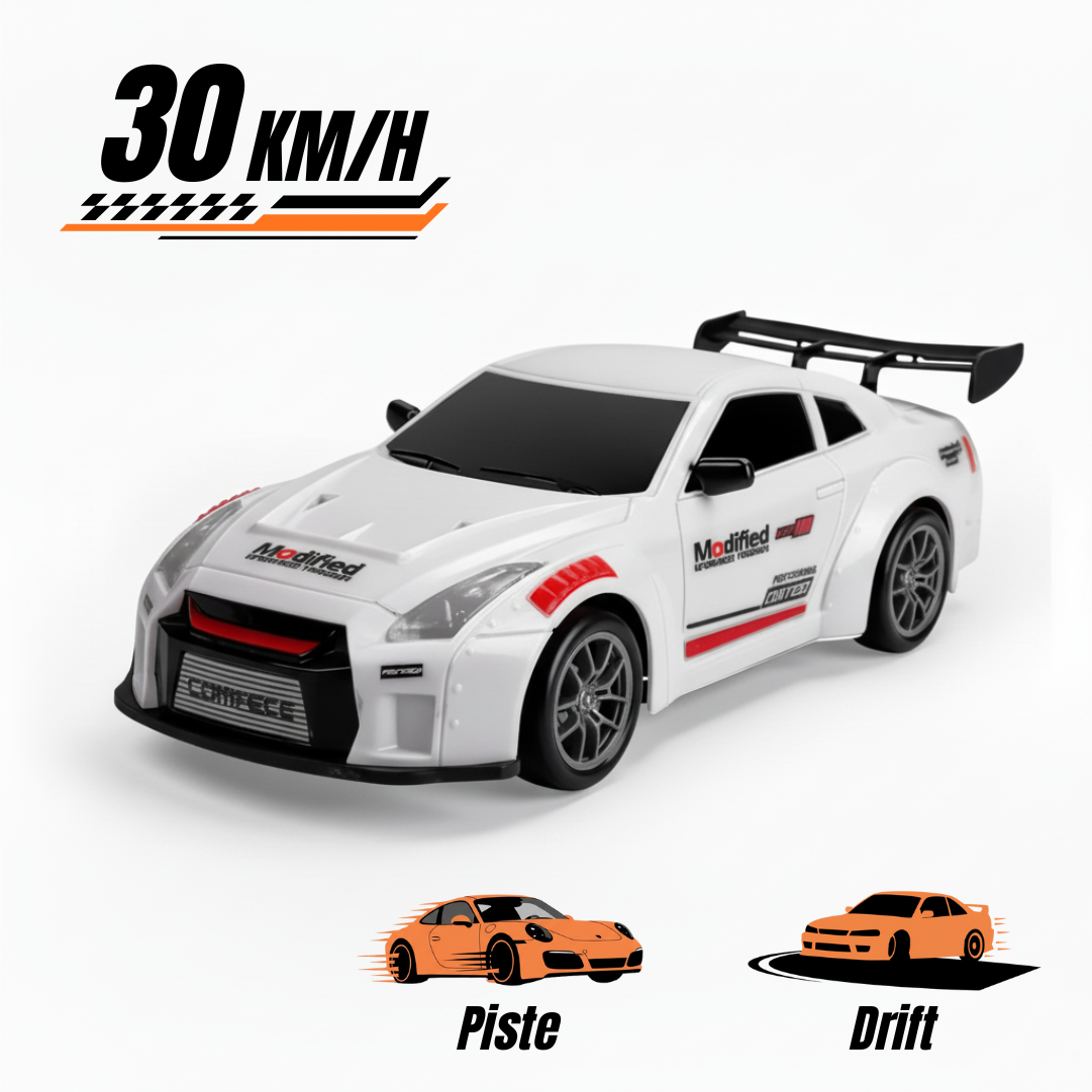 Nissan GT-R R35 1/24 – Voiture Télécommandée Drift et Piste 30 km/h
